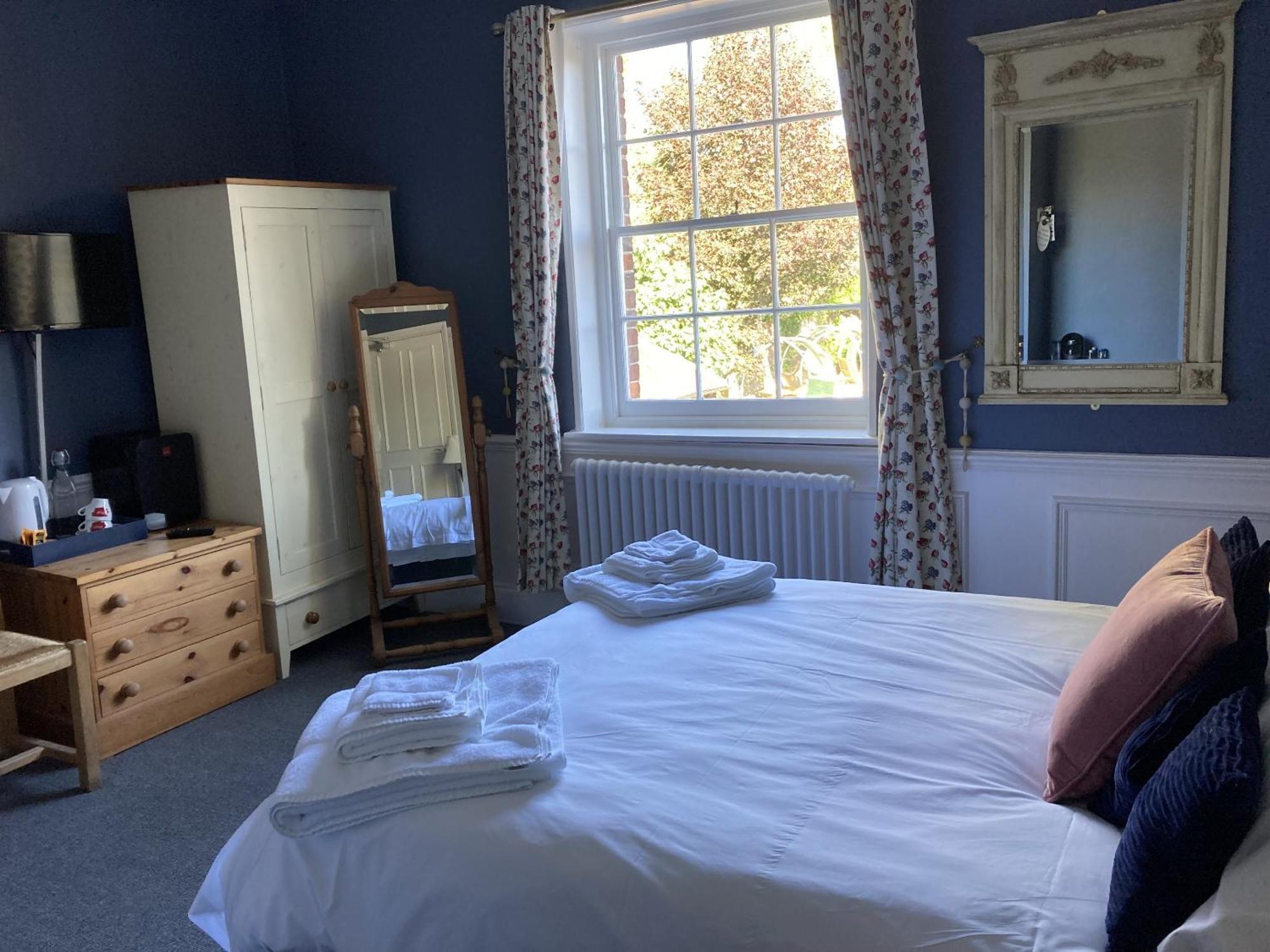 Bed and Breakfast The Star And Garter East Dean  Esterno foto